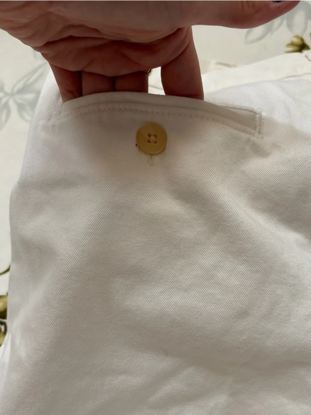 Vineyard Vines Size 12 White Pants - Picture 8 of 9